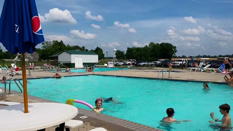 Swimming Pool Info - Silo's Country Club